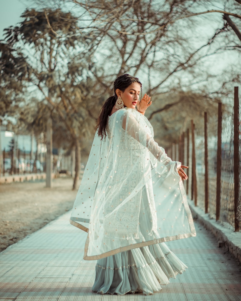 Featured shalwar kameez
